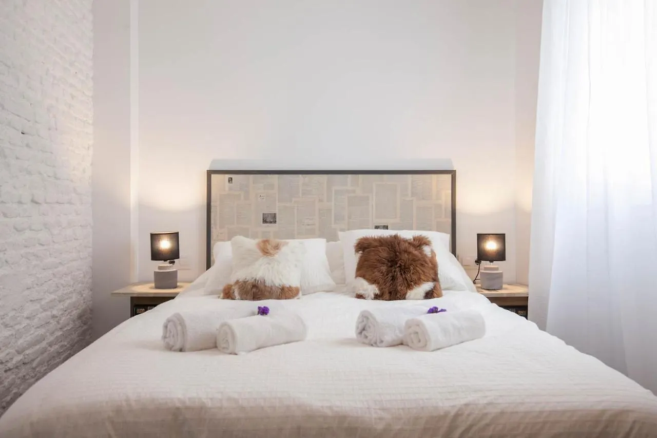 Spectacular Modern Apartment In The City Center Sevilla 0*,  España