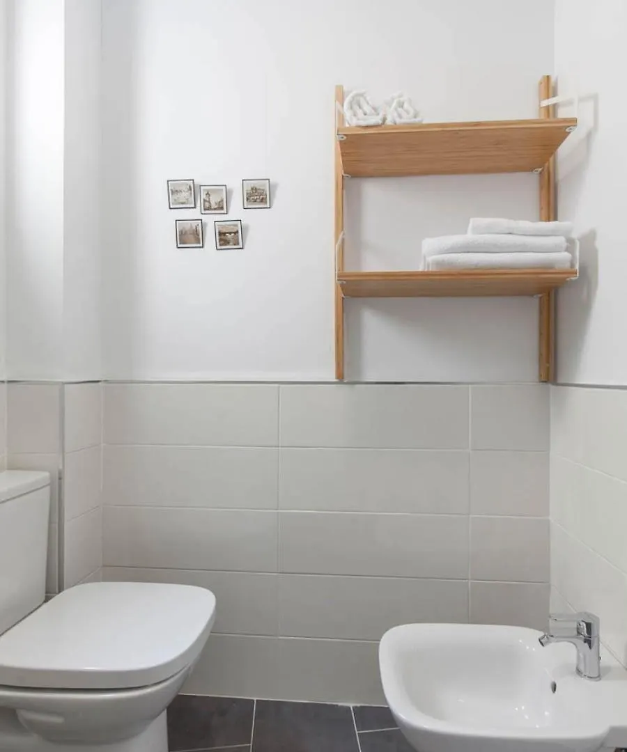 Spectacular Modern Apartment In The City Center Sevilla